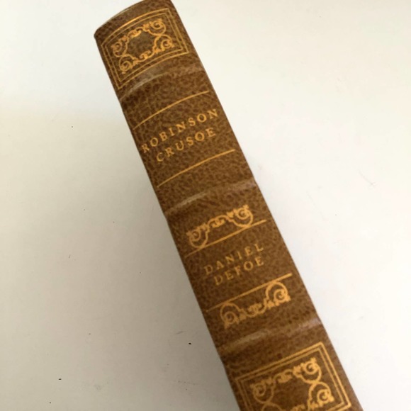 Robinson Crusoe by Daniel Defoe Limited Edition Leather Bound - Picture 2 of 5